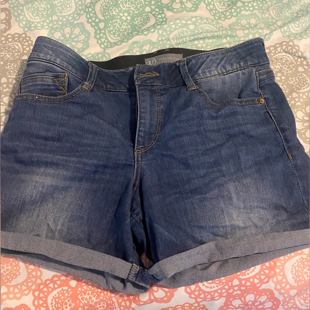 Wit & wisdom shorts